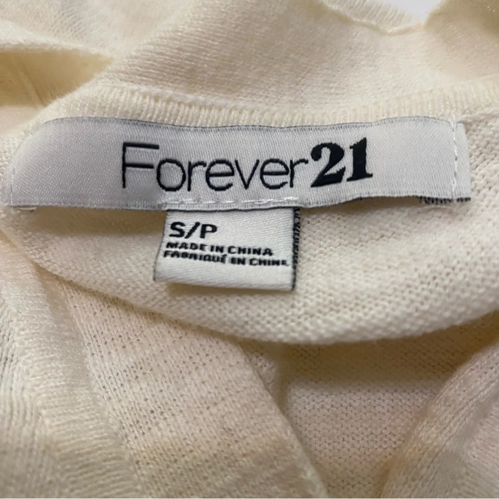 ⭐️Forever 21 cream and blue cardigan size small petite.🍁 - Picture 4 of 7